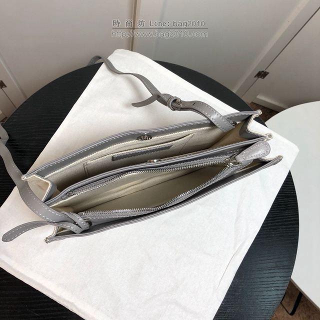Balenciaga女包 巴黎世家手拿包 巴黎世家百搭款斜挎包  csbl1196
